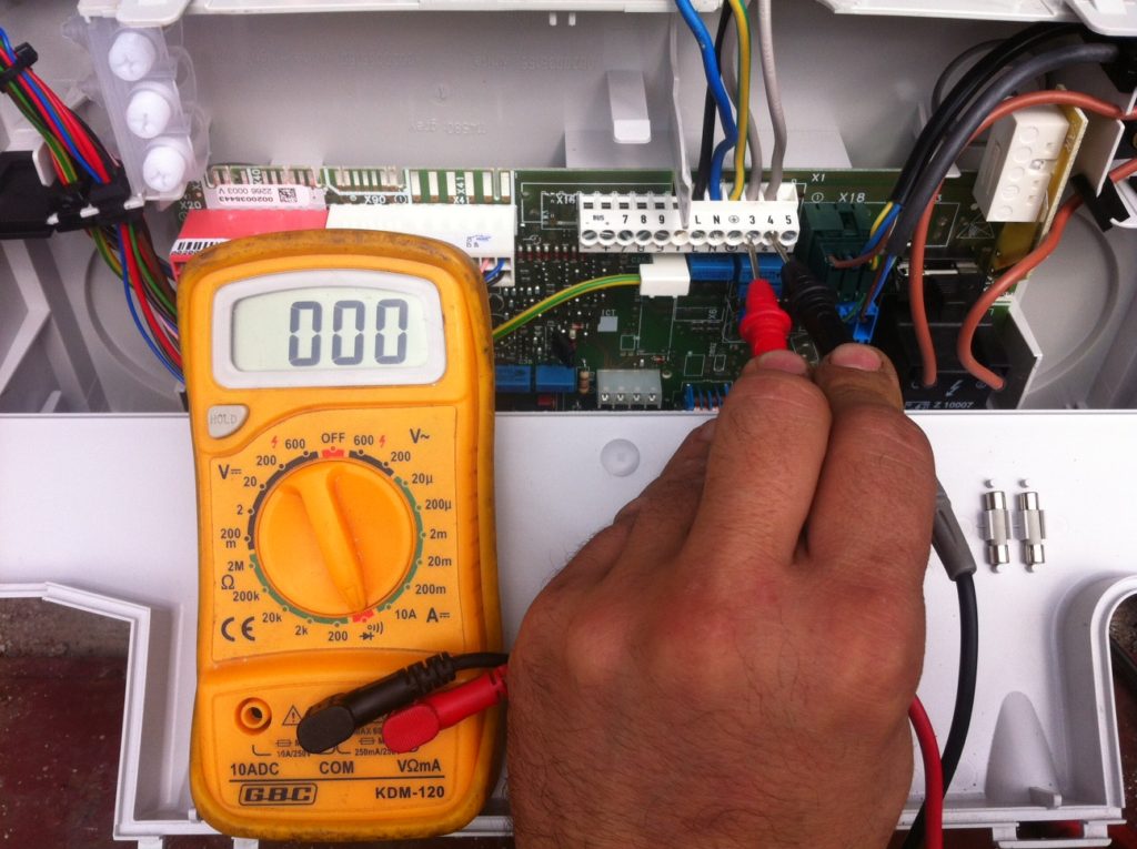 Come Riconoscere Fase E Neutro Con Tester