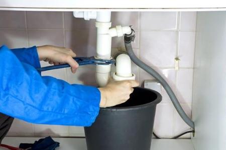 Riparazione perdita di acqua - Pronto intervento idraulico Torino