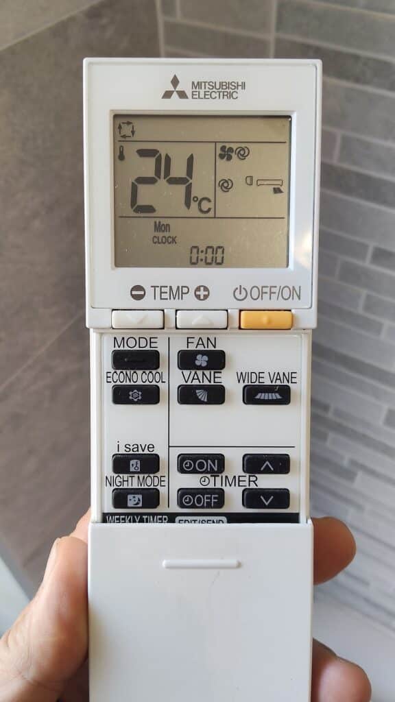 Accensione con telecomando sui condizionatori a Torino